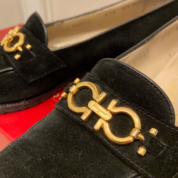 VINTAGE SALVATORE FERRAGAMO BLACK SUEDE LOAFERS 7.5 AA NARROW FLATS - Picture 9 of 9